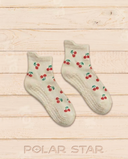 Chaussettes de Pilates antidérapantes Cherry Blossom, crème à cerises rouges, vue produit