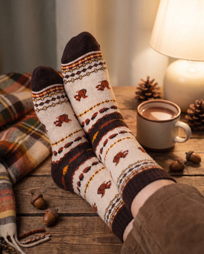 Ekorn, nordische Socken aus Baumwolle mit Eichhörnchen